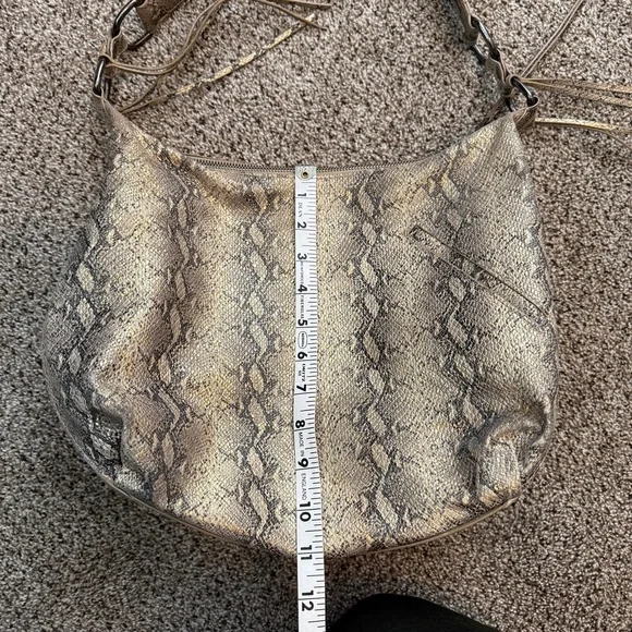 Hobo Lennox Shoulder Bag Snakeskin Print Leather Fringe Metallic Zipper - Picture 12 of 15